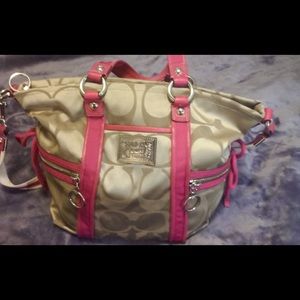 Coach Poppy Spotlight Pocket Tote C0969-13843